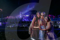 STUDIO - Paris Hilton als DJ auf La Reunion