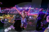 STUDIO - Paris Hilton als DJ auf La Reunion