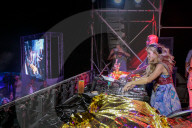 STUDIO - Paris Hilton als DJ auf La Reunion