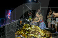 STUDIO - Paris Hilton als DJ auf La Reunion