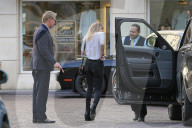 PEOPLE - Amber Heard back in Business
