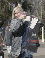 EXKLUSIV - Gwen Stefani geht mit ihren Kindern auf einer Ranch reiten