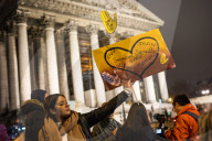 NEWS - Paris: Protest gegen Donald Trump's Einreise-Politik