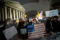 NEWS - Paris: Protest gegen Donald Trump's Einreise-Politik