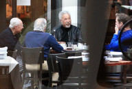 EXKLUSIV - Tom Jones bei Lunch mit Freunden
