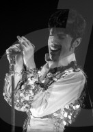 PEOPLE - Prince live in der Wembley Arena in London (1995)