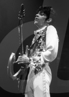 PEOPLE - Prince live in der Wembley Arena in London (1995)
