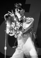 PEOPLE - Prince live in der Wembley Arena in London (1995)