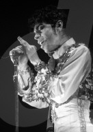 PEOPLE - Prince live in der Wembley Arena in London (1995)