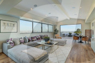 PEOPLE - Von Schlammlawine bedroht: Demi Lovato Villa bei Los Angeles