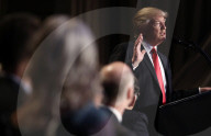 NEWS - Donald Trump nimmt am National Prayer Breakfast teil