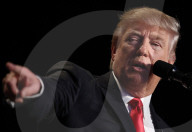NEWS - Donald Trump nimmt am National Prayer Breakfast teil