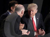 NEWS - Donald Trump nimmt am National Prayer Breakfast teil