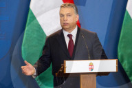 NEWS - Staatsbesuch in Budapest: Viktor Orban rollt für Vladimir Putin den roten Teppich aus