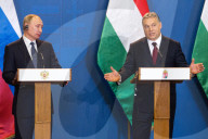 NEWS - Staatsbesuch in Budapest: Viktor Orban rollt für Vladimir Putin den roten Teppich aus