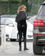 PEOPLE - Julia Roberts geht mit Tochter Hazel einkaufen