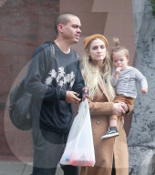 PEOPLE - Ashlee Simpson geht mit ihrer Familie zum Arzt