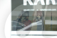 PEOPLE - Joaquin Phoenix raucht eine Zigarette nach der Karatestunde