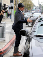 PEOPLE - Benicio del Toro holt sich ein Lunch