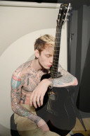 STUDIO - Machine Gun Kelly 