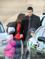 EXKLUSIV - Tom Brady und Gisele Bündchen wieder zurück in Boston nach dem Superbowl-Sieg