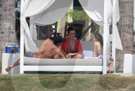 PEOPLE - Kyle Richards geniesst die Ferien mit ihrer Familie in Mexiko