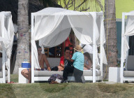 PEOPLE - Kyle Richards geniesst die Ferien mit ihrer Familie in Mexiko