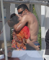 PEOPLE - Kyle Richards geniesst die Ferien mit ihrer Familie in Mexiko