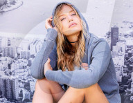 PEOPLE - Georgia May Jagger posiert für Volcom