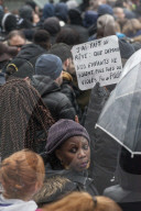 NEWS - Paris: Heftige Proteste nach Misshandlung eines schwarzen Jugenlichen durch die Polizei