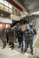 NEWS - Paris: Heftige Proteste nach Misshandlung eines schwarzen Jugenlichen durch die Polizei