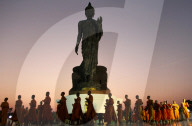 FEATURE - Bankok: Mönche feiern Makha Bucha
