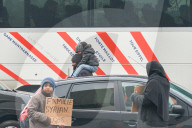 NEWS - Frankreich: Syrische Flüchtlinge betteln in Paris