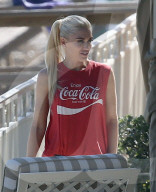 PEOPLE - Gwen Stefani ist ein Coke-Girl