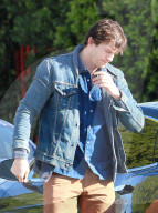 PEOPLE - Ashton Kutcher wirkt müde