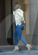 EXKLUSIV - Cameron Diaz geht zum Lunch mit einem 'Mystery Man'