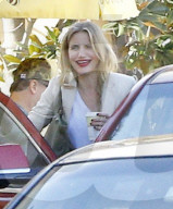 EXKLUSIV - Cameron Diaz geht zum Lunch mit einem 'Mystery Man'
