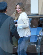 EXKLUSIV - Cameron Diaz geht zum Lunch mit einem 'Mystery Man'