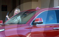 EXKLUSIV - Cameron Diaz geht zum Lunch mit einem 'Mystery Man'
