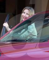EXKLUSIV - Cameron Diaz geht zum Lunch mit einem 'Mystery Man'