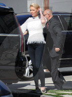 PEOPLE - Katherine Heigl in Los Feliz unterwegs