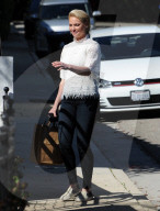 PEOPLE - Katherine Heigl in Los Feliz unterwegs