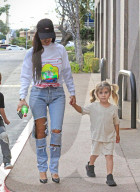 EXKLUSIV - Kourtney Kardashian soll 'Etwas' mit Justin Bieber haben