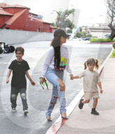 EXKLUSIV - Kourtney Kardashian soll 'Etwas' mit Justin Bieber haben