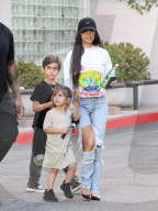 EXKLUSIV - Kourtney Kardashian soll 'Etwas' mit Justin Bieber haben