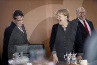 NEWS - Berlin: Angela Merkel mit Sigmar Gabriel vor der Kabinettsitzung