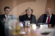 NEWS - Berlin: Angela Merkel mit Sigmar Gabriel vor der Kabinettsitzung
