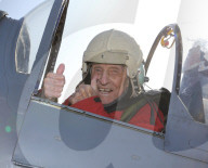 FEATURE - Biggin Hill geht zum 100.Geburtstag in die Luft