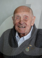 FEATURE - Biggin Hill geht zum 100.Geburtstag in die Luft