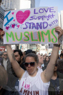 NEWS - "I am Muslim too": Solidaritäts-Proteste in New York: 
